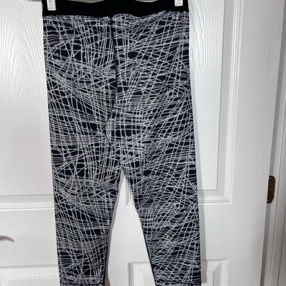 Nike Pro Tights, Large - Picture 2 of 3
